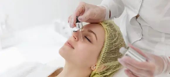 cosmetic-regenerative-medicine-facial-prp Infographic showing combination of PRP and allogeneic allograft in cosmetic regenerative medicine treatments